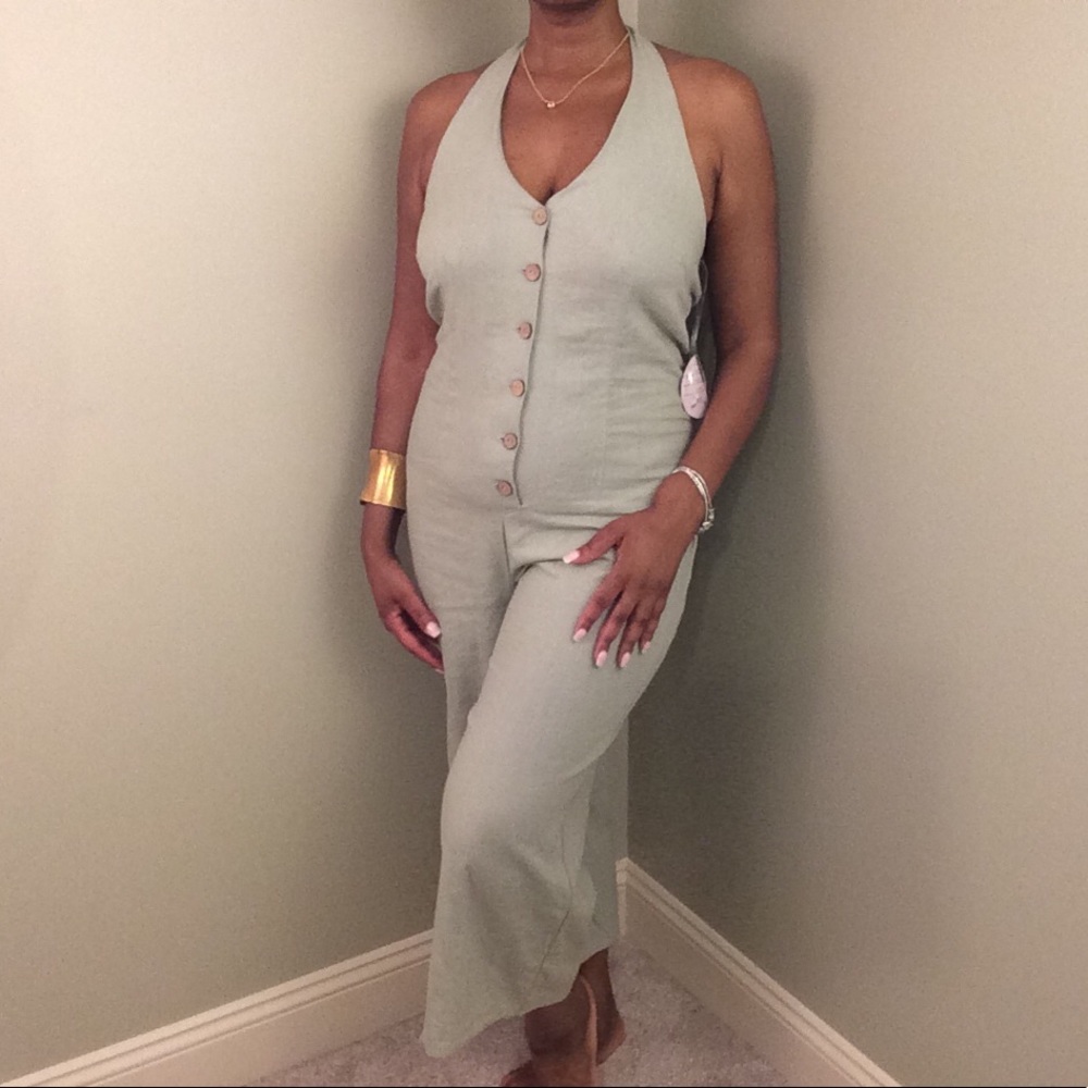 Gypsies & Moondust Lgt Green Linen Halter Jumpsuit